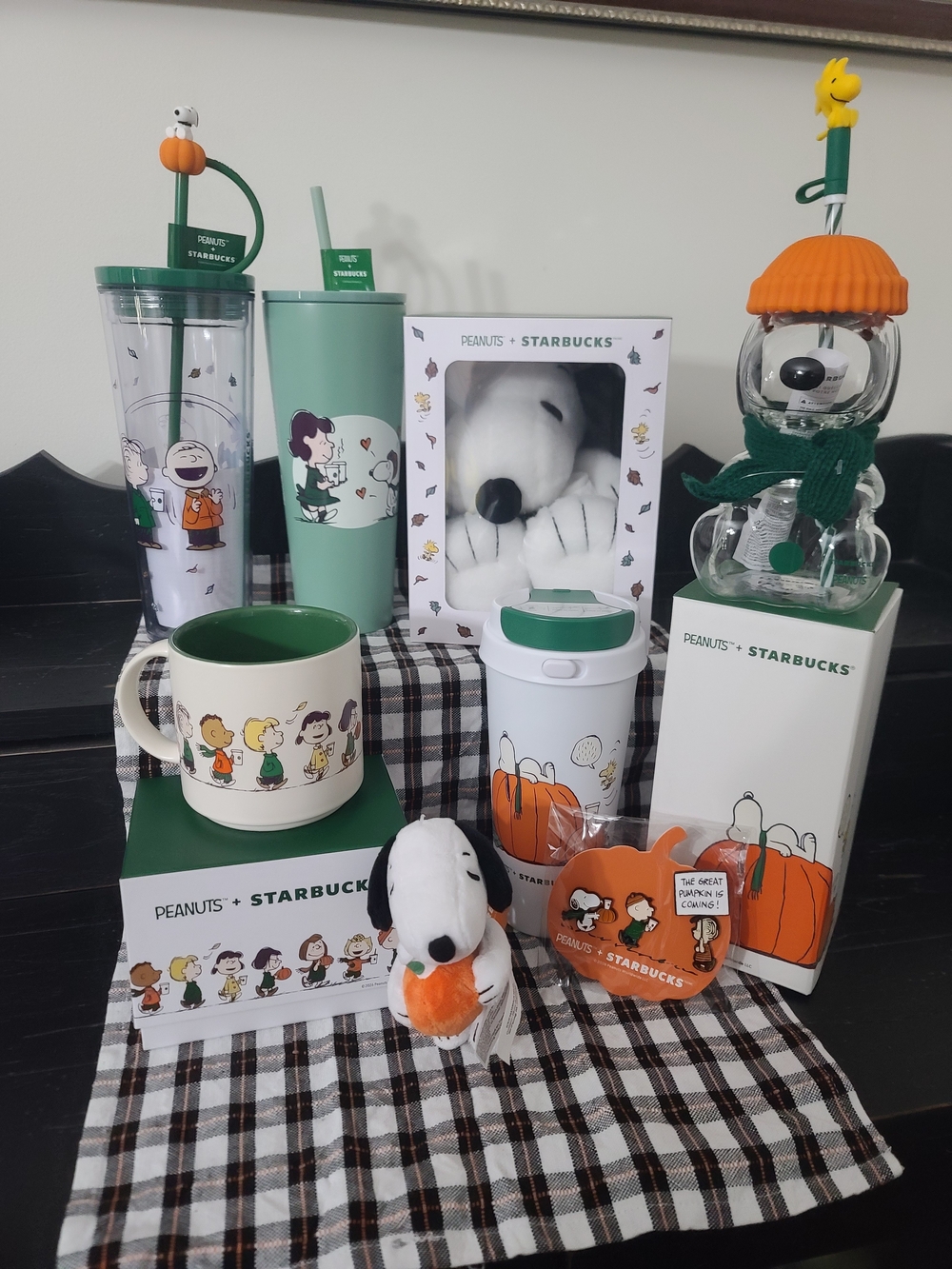 Starbucks + Peanuts 8 Piece Bundle